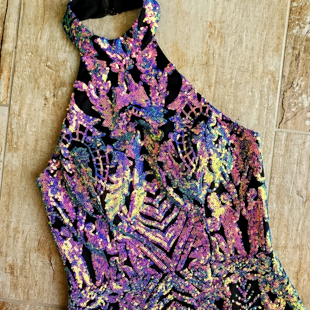 City Vibe Iridescent Sequin Bodycon Mermaid Maxi Prom Dress